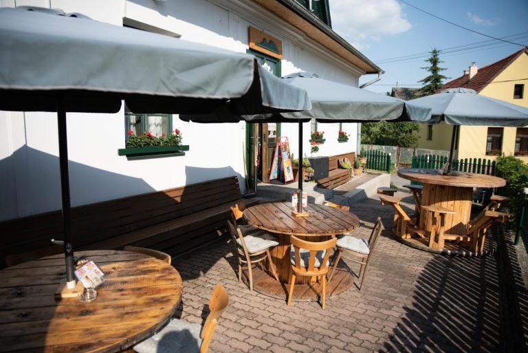 Dom Frana Krala Hotel Smrecany ภายนอก รูปภาพ