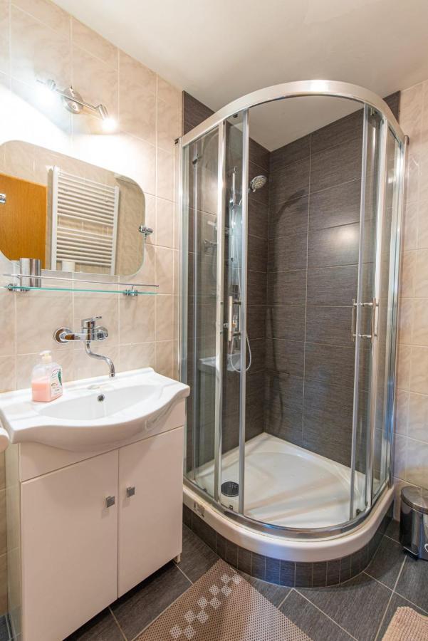 Dom Frana Krala Hotel Smrecany ภายนอก รูปภาพ